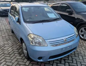 Toyota Raum 2004 Blue