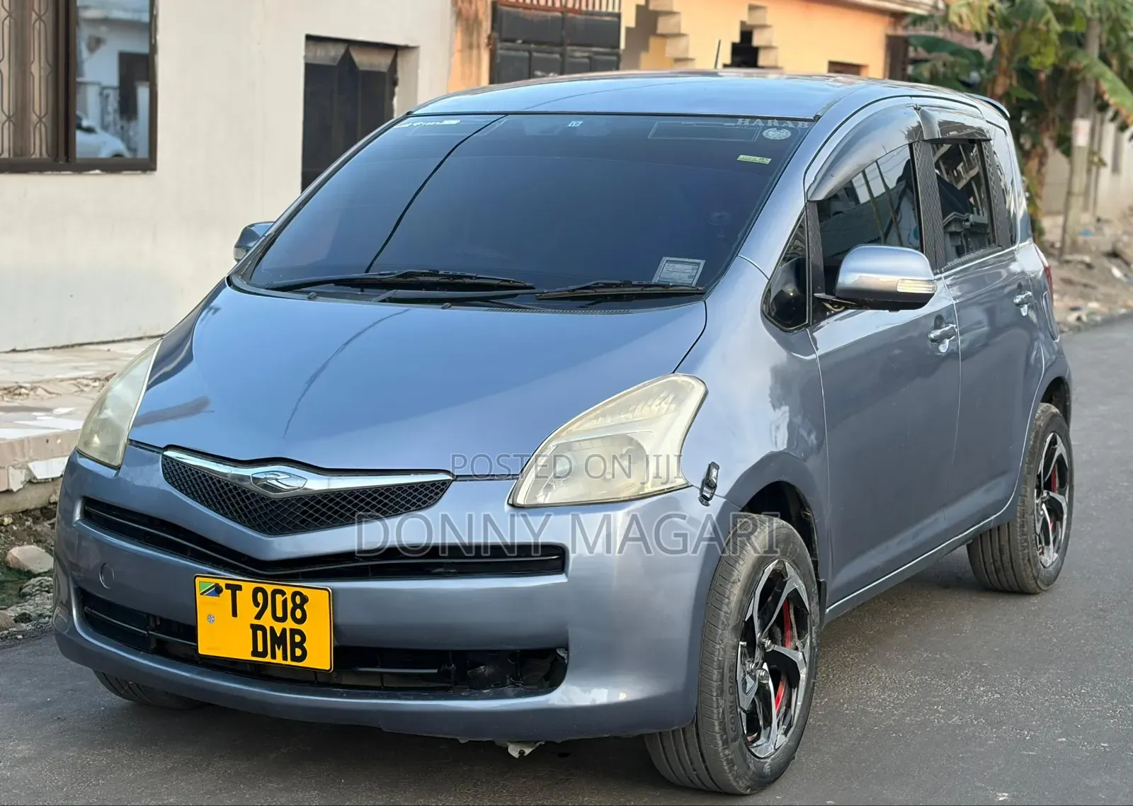 Toyota Ractis 1.5 AWD 2008 Gray