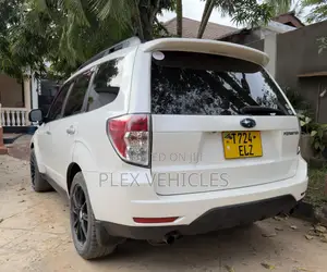 Subaru Forester 2009 Pearl