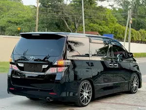 Toyota Vellfire 2011 Black