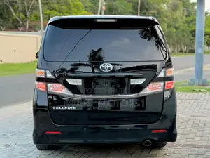 Toyota Vellfire 2011 Black