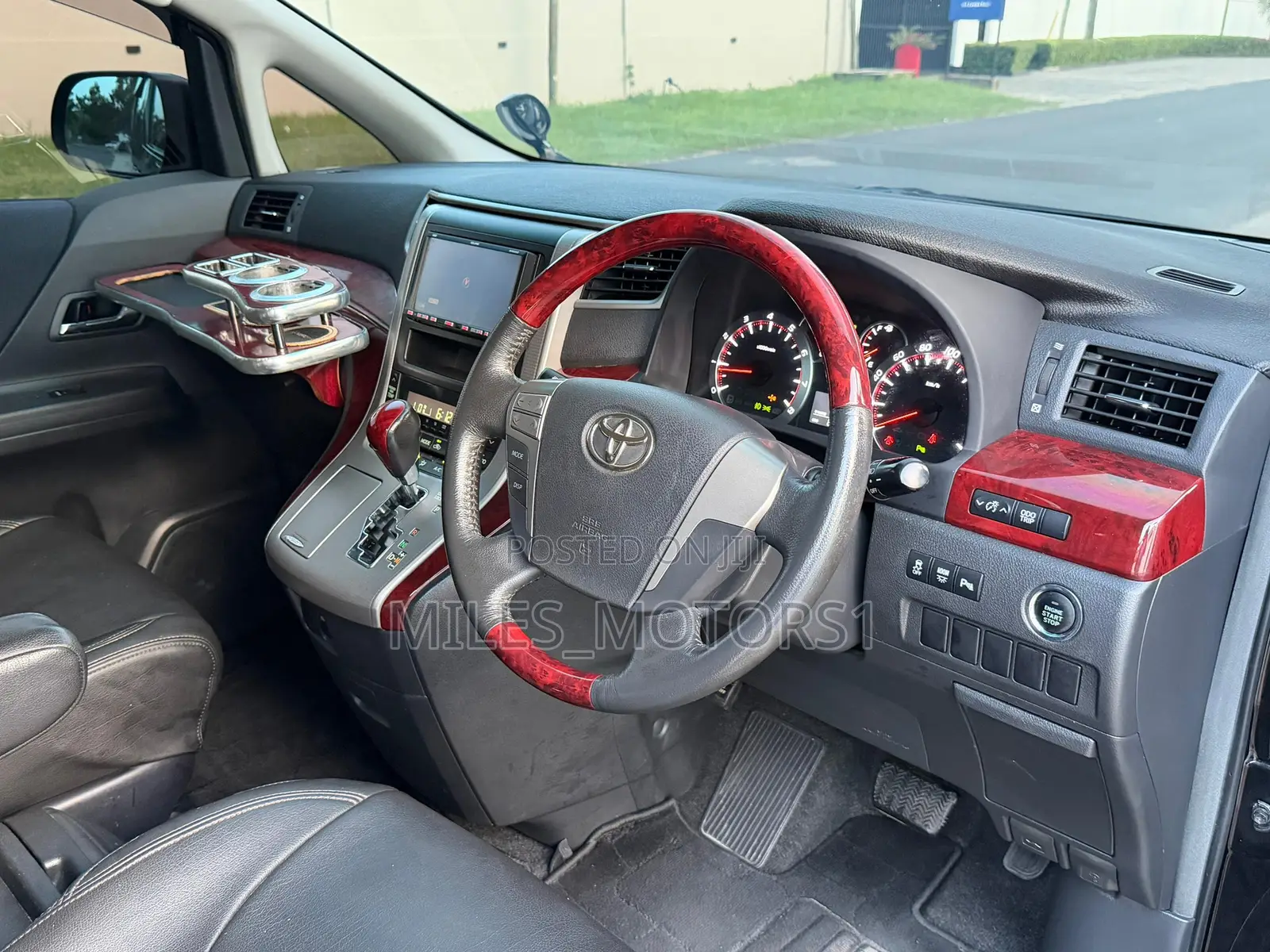 Toyota Vellfire 2011 Black