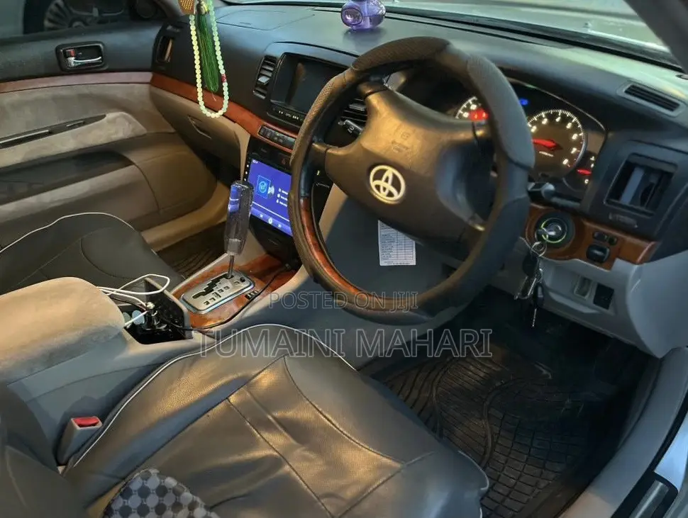Toyota Mark II 2002 Silver