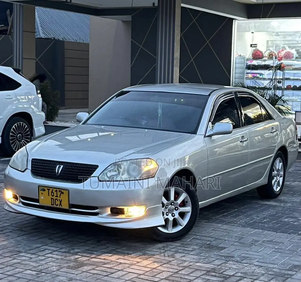 Toyota Mark II 2002 Silver