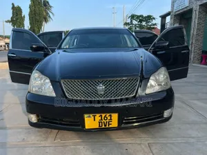 Toyota Crown 2004 Black