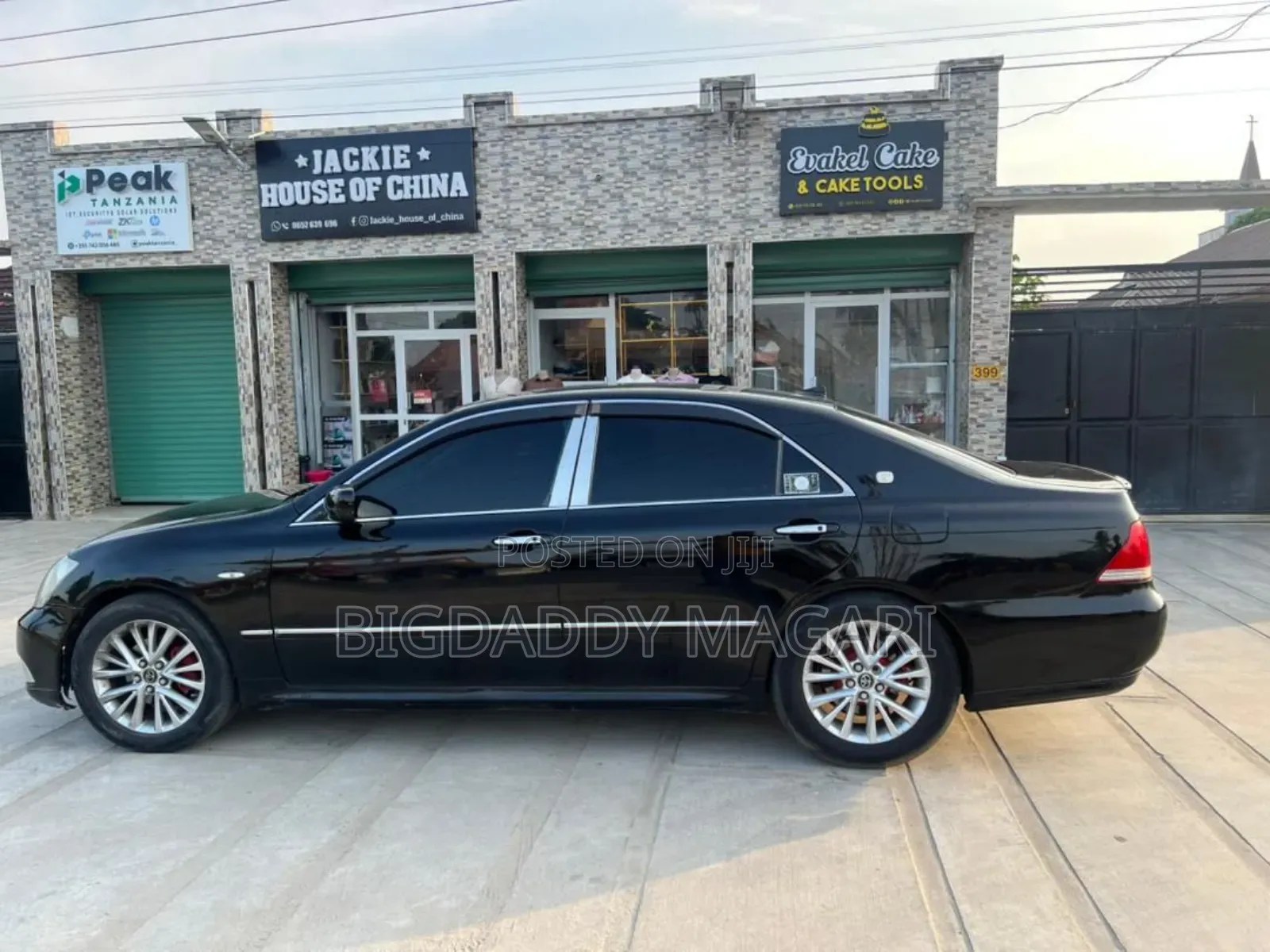 Toyota Crown 2004 Black