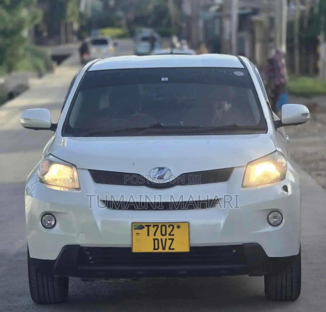 Toyota IST 2008 White