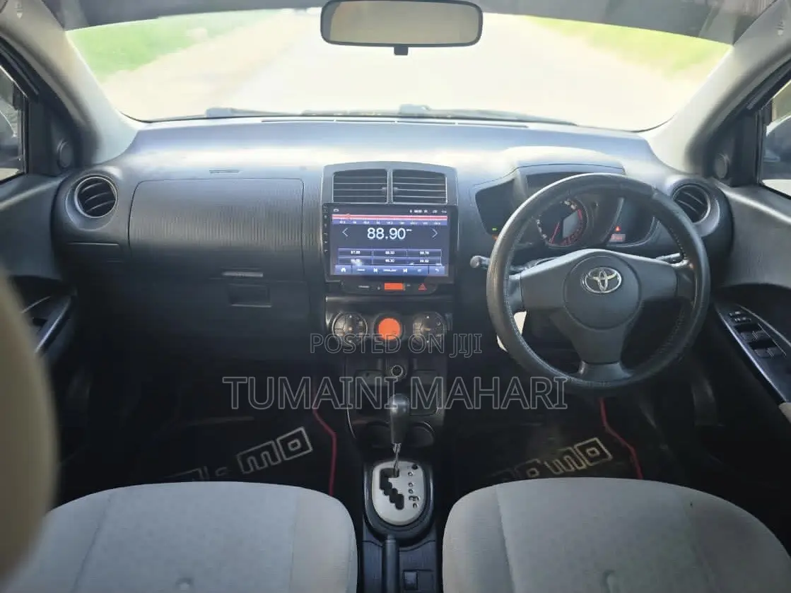 Toyota IST 2008 White