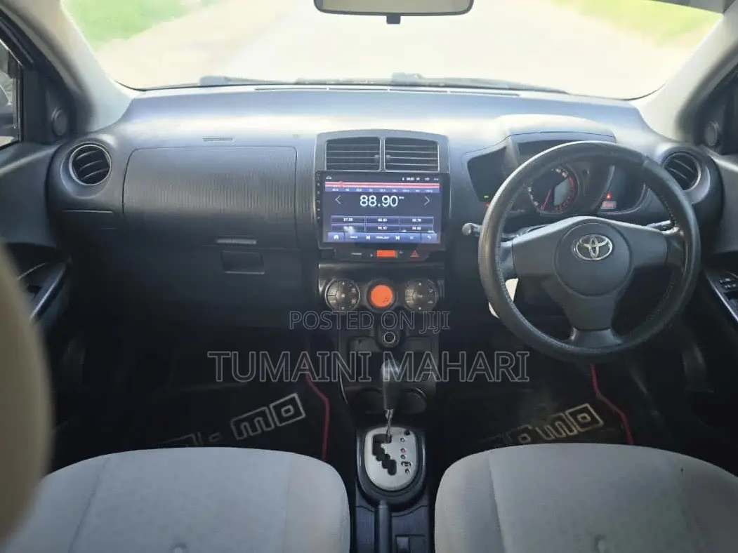 Toyota IST 2008 White