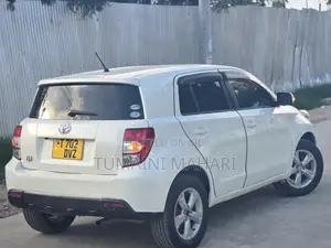Toyota IST 2008 White