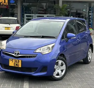 Toyota Ractis 2012 Blue