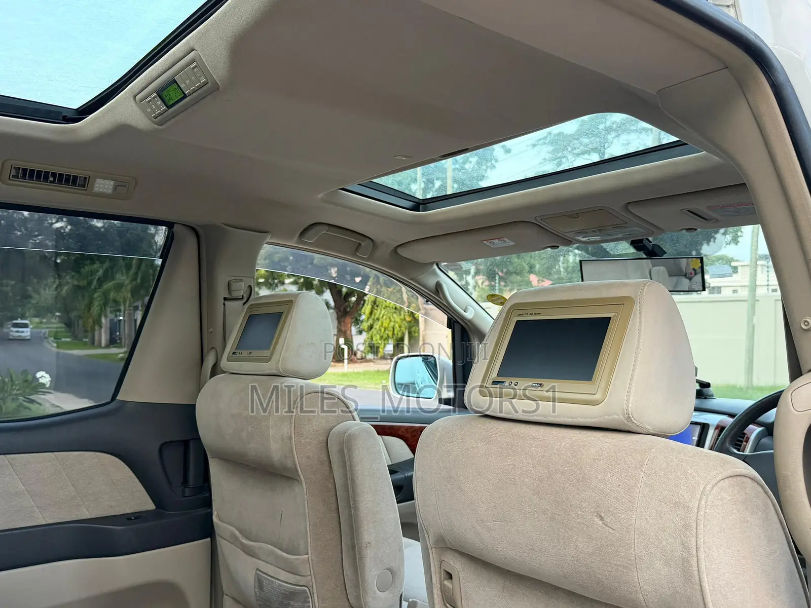Toyota Alphard 2006 White