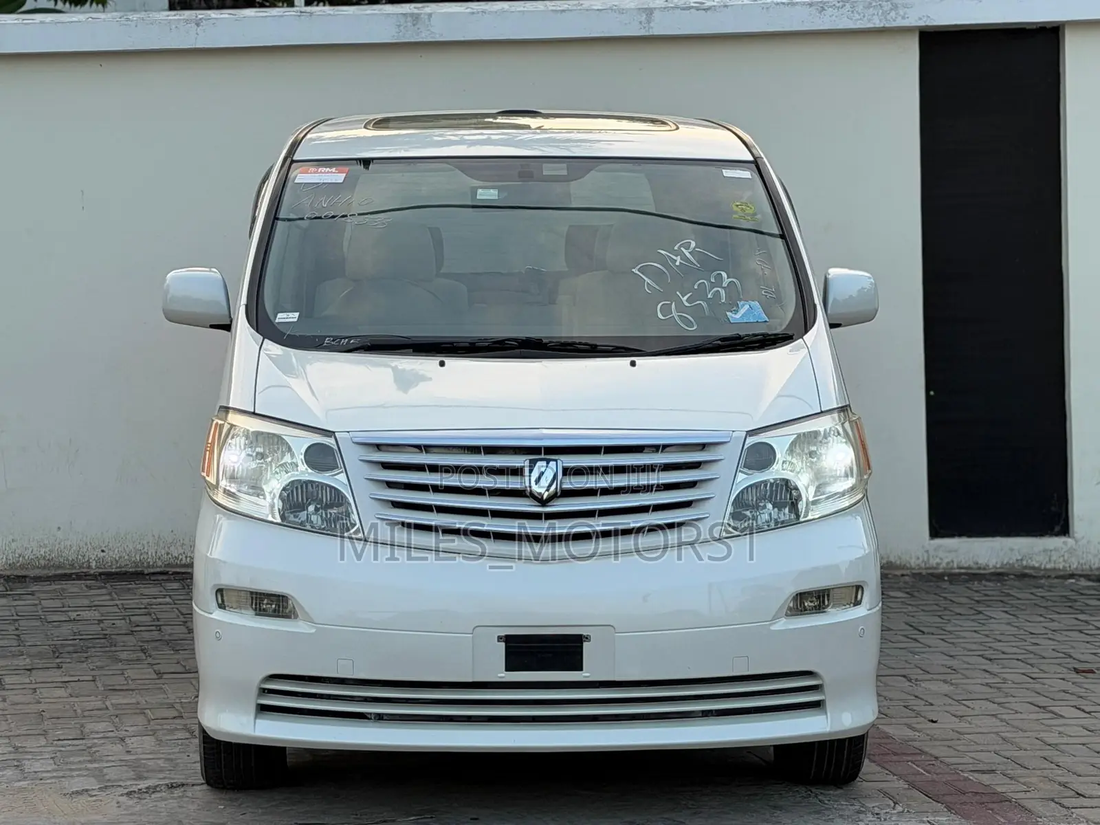Toyota Alphard 2006 White