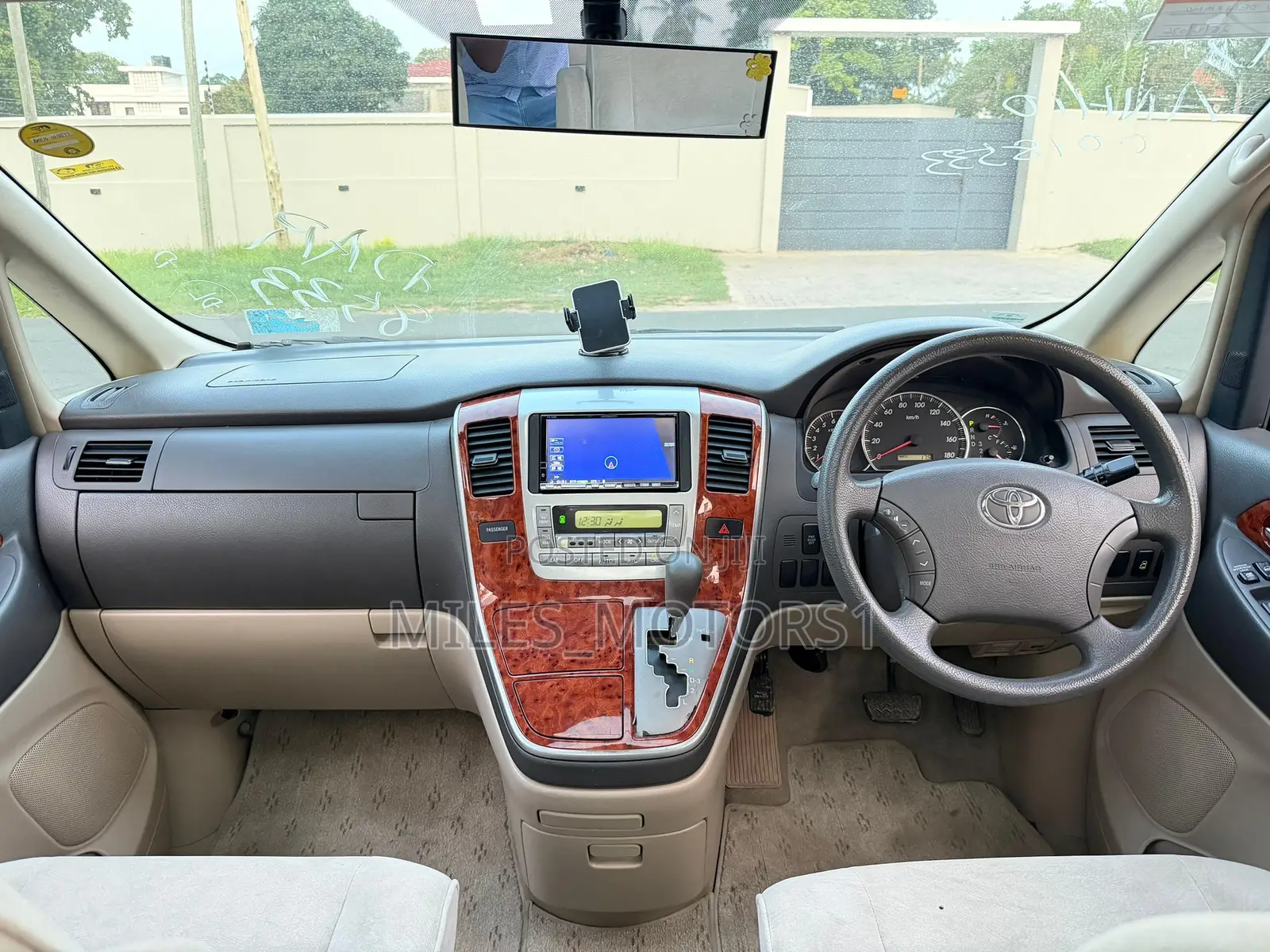 Toyota Alphard 2006 White
