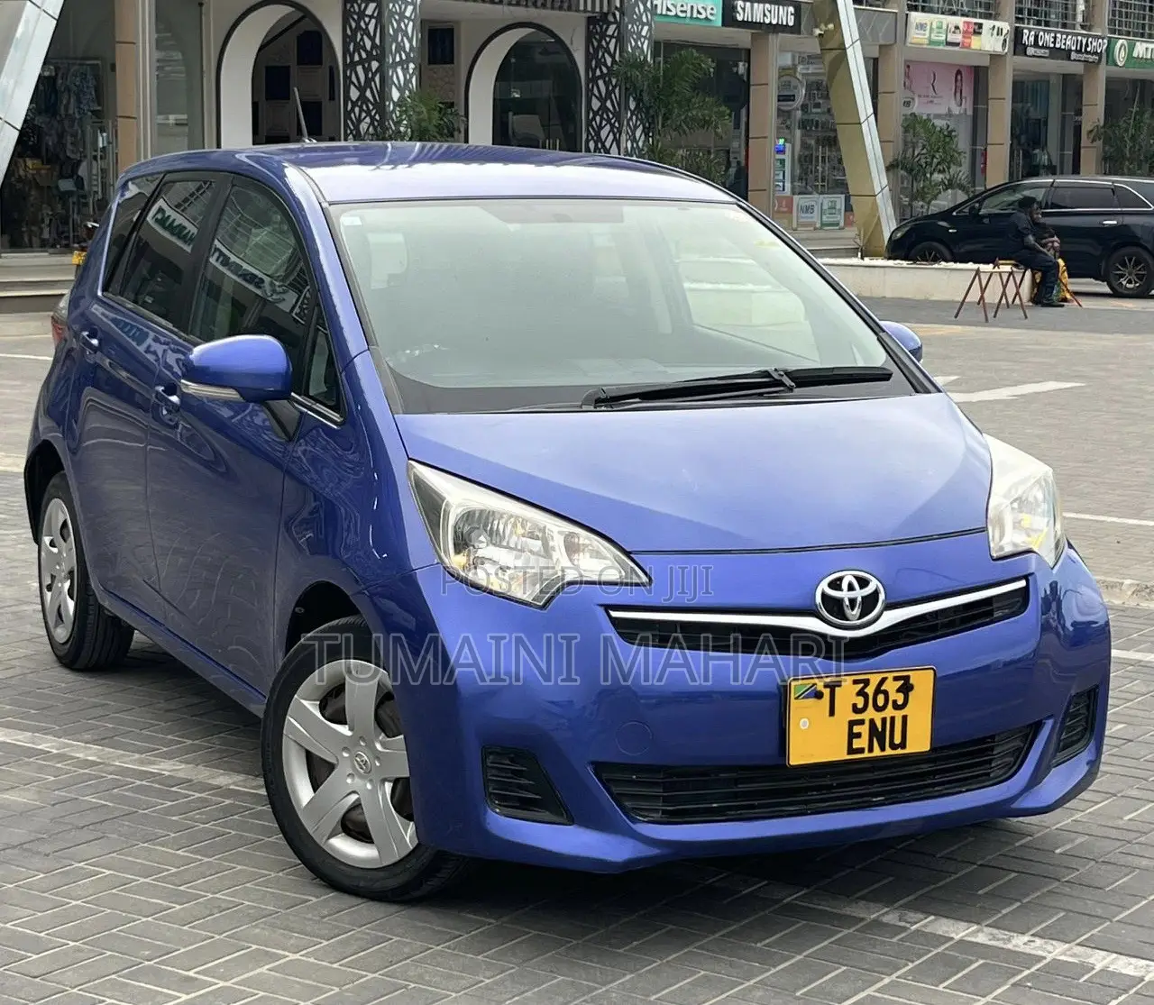 Toyota Ractis 2012 Blue