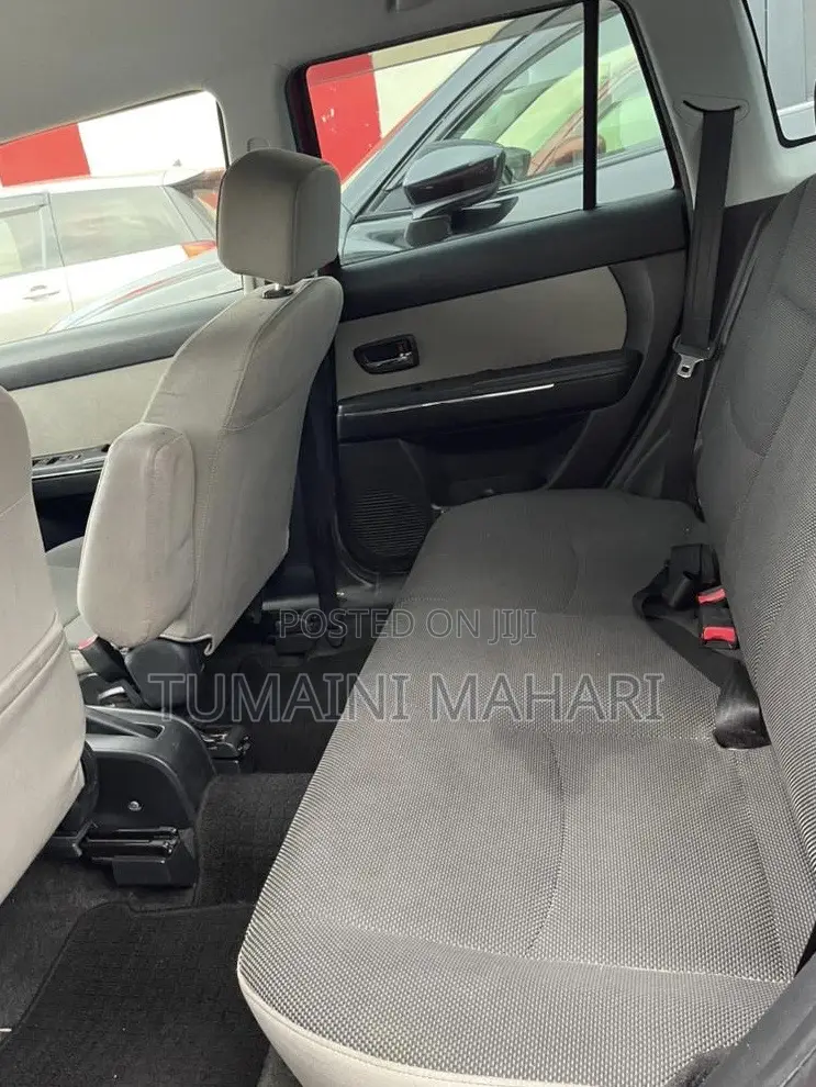 Mazda Verisa 2008 Red