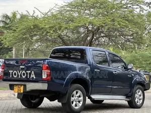 Toyota Hilux 2007 Blue