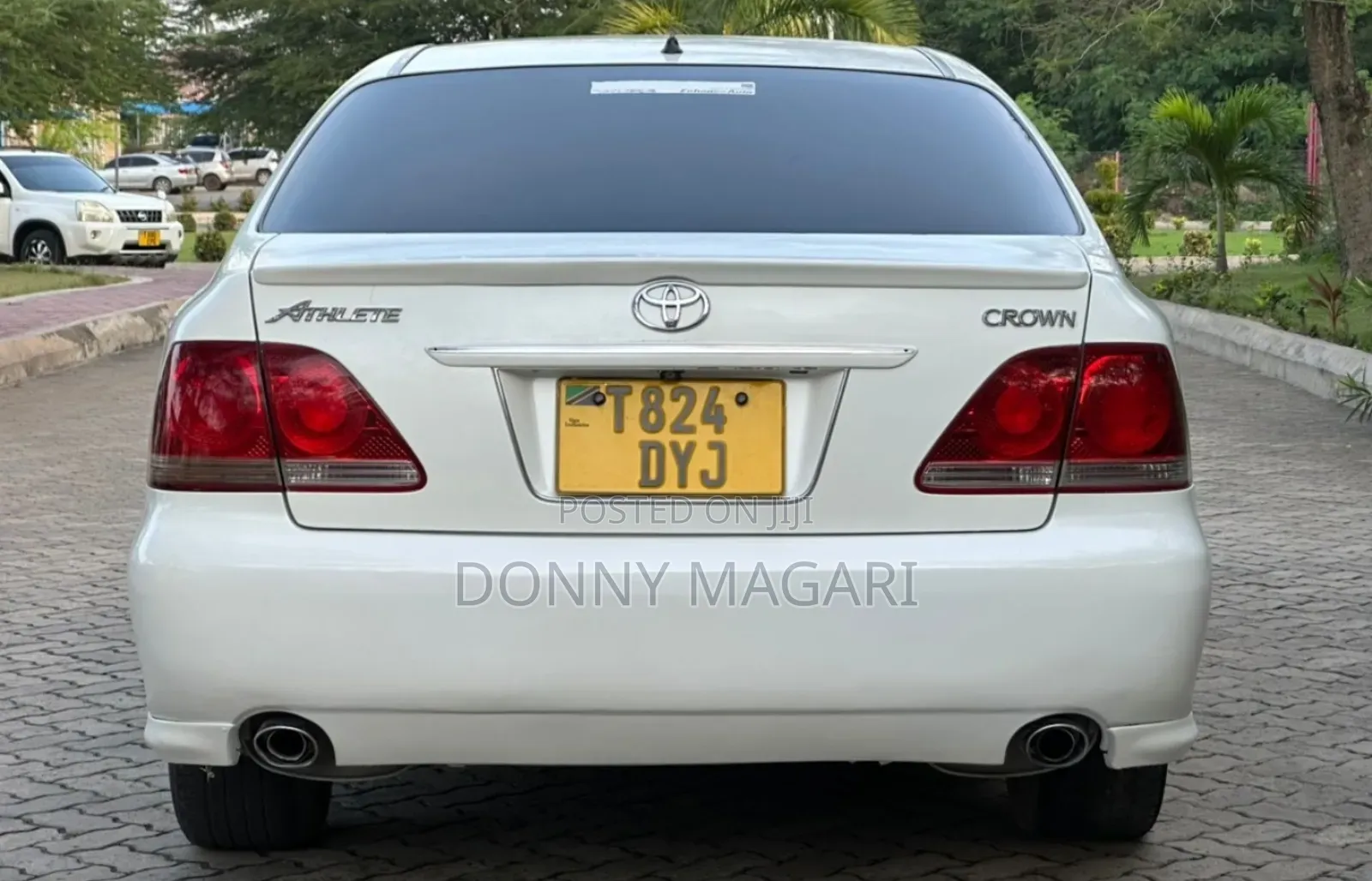 Toyota Crown 2006 White