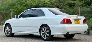 Toyota Crown 2006 White