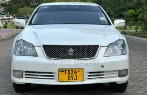 Toyota Crown 2006 White