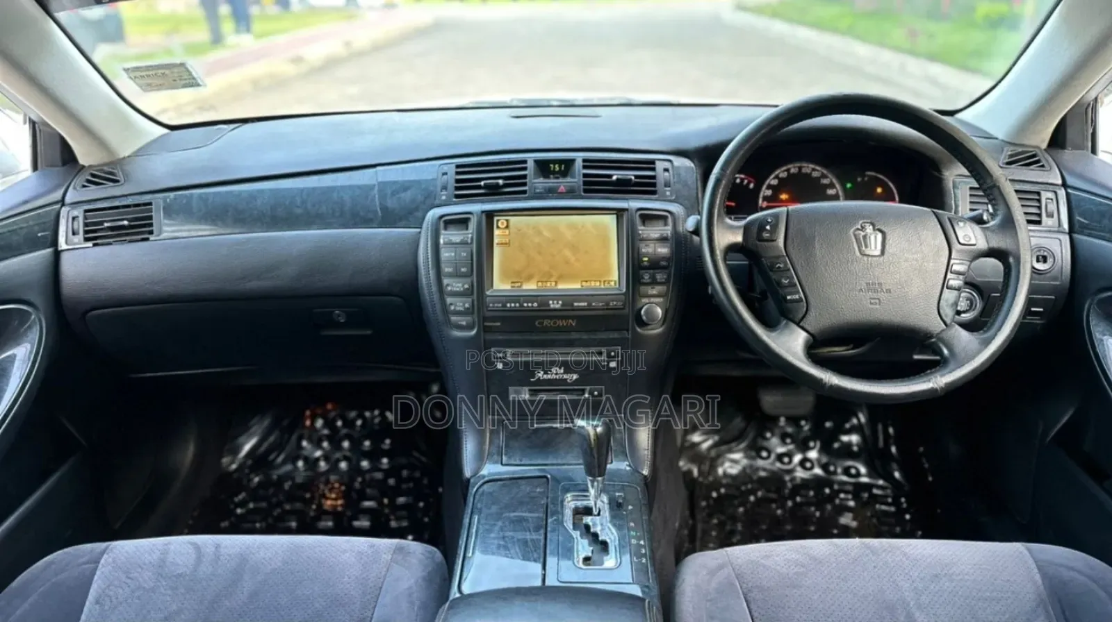 Toyota Crown 2006 White