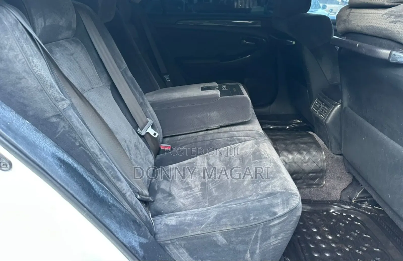Toyota Crown 2006 White