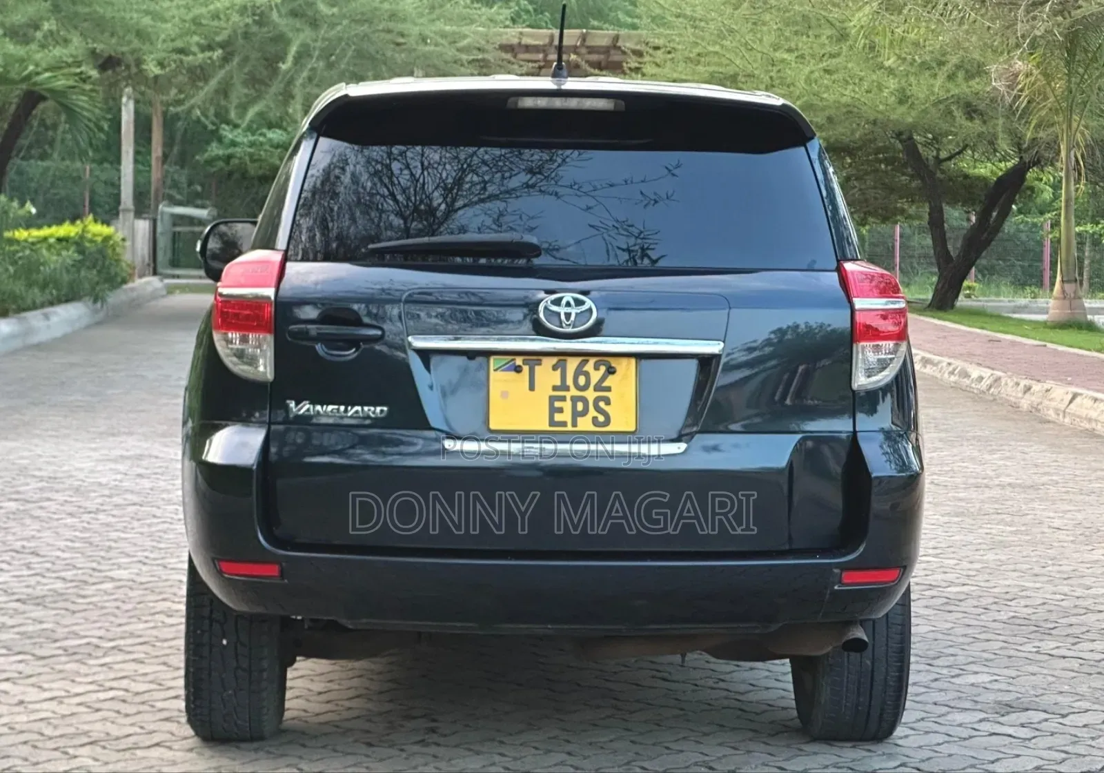 Toyota Vanguard 2012 Gray