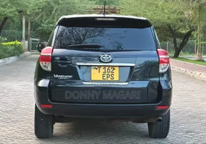 Toyota Vanguard 2012 Gray