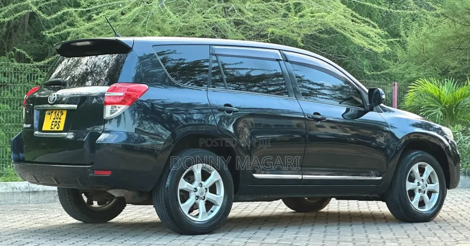 Toyota Vanguard 2012 Gray