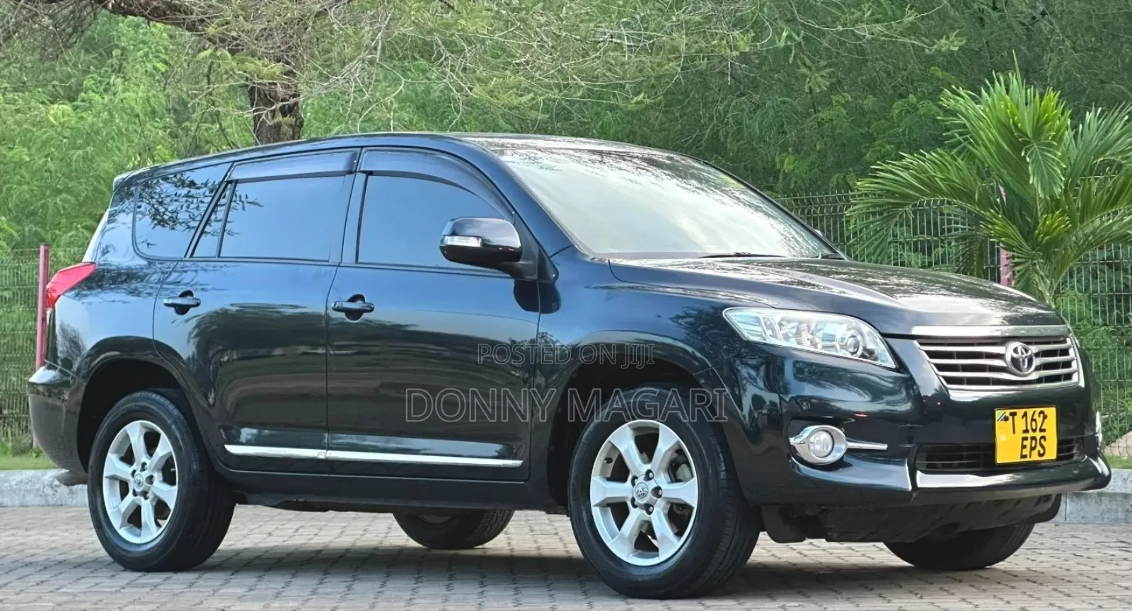 Toyota Vanguard 2012 Gray
