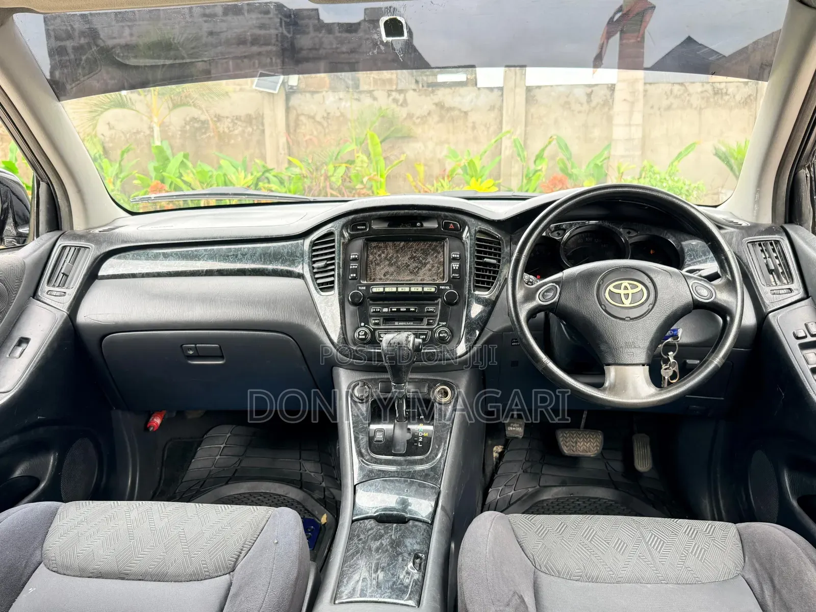 Toyota Kluger 2002 Black