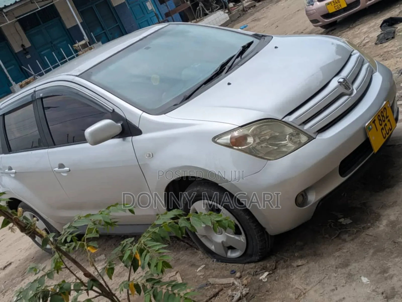 Toyota IST 2004 Silver