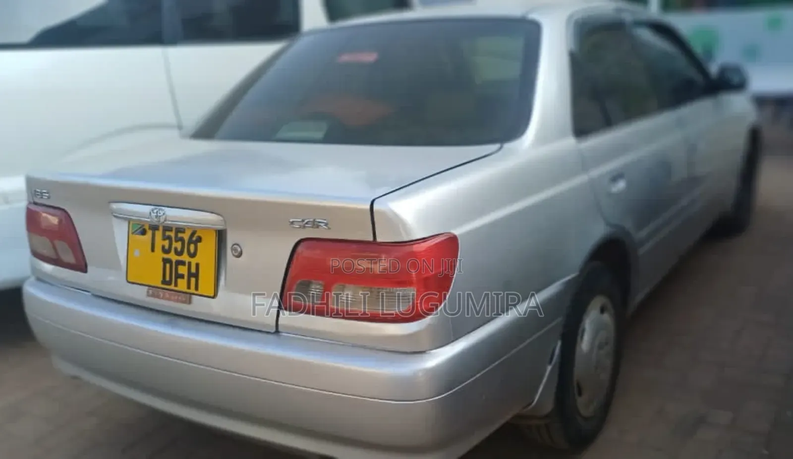 Toyota Carina 2000 Silver