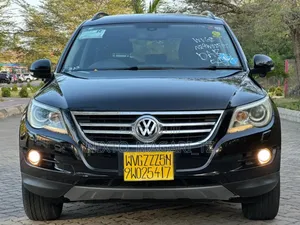 Volkswagen Tiguan 2009 Black