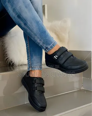 Ladies Sneakers Shoes