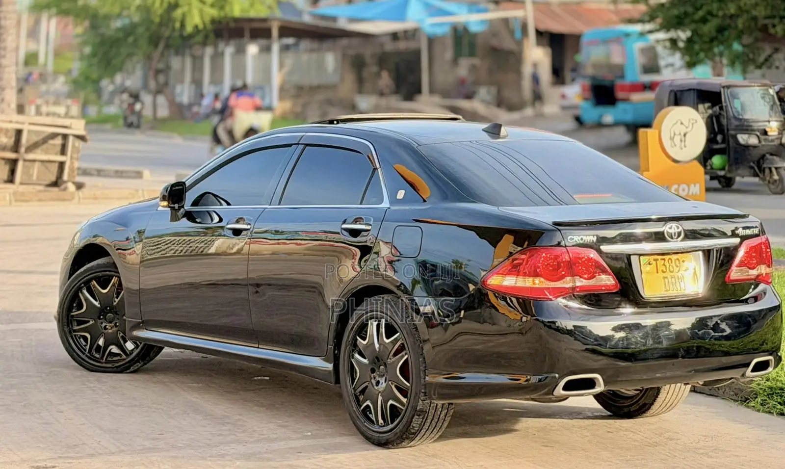 Toyota Crown 2009 Black