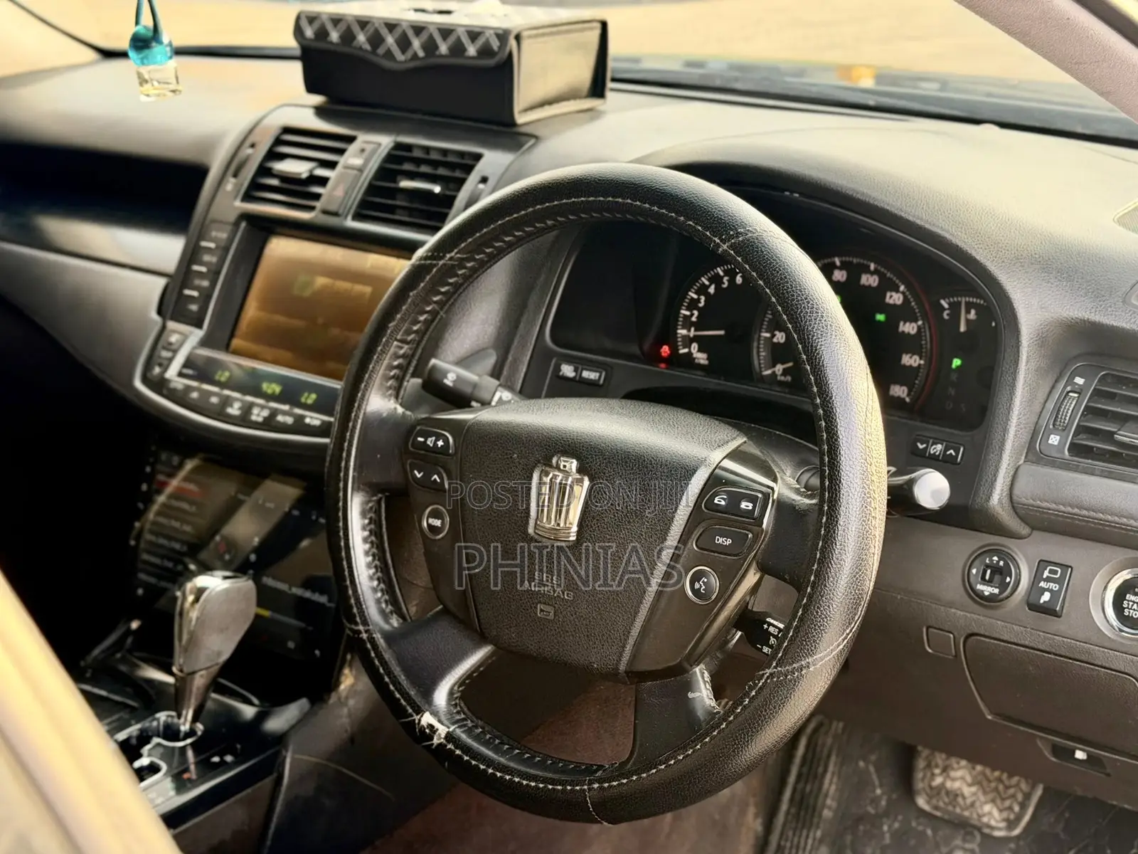 Toyota Crown 2009 Black