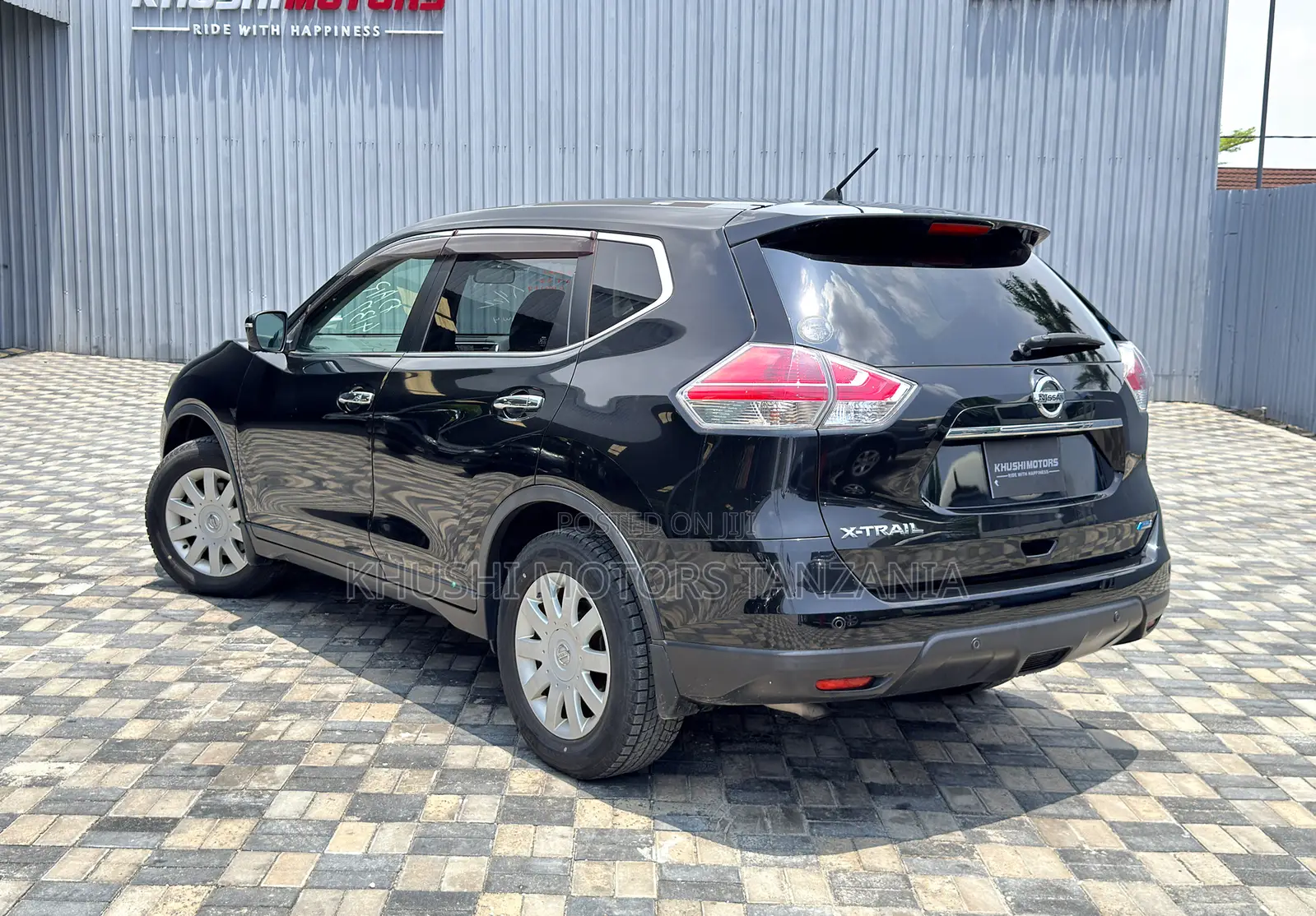 Nissan X-Trail 2.0 Petrol AWD 2014 Black