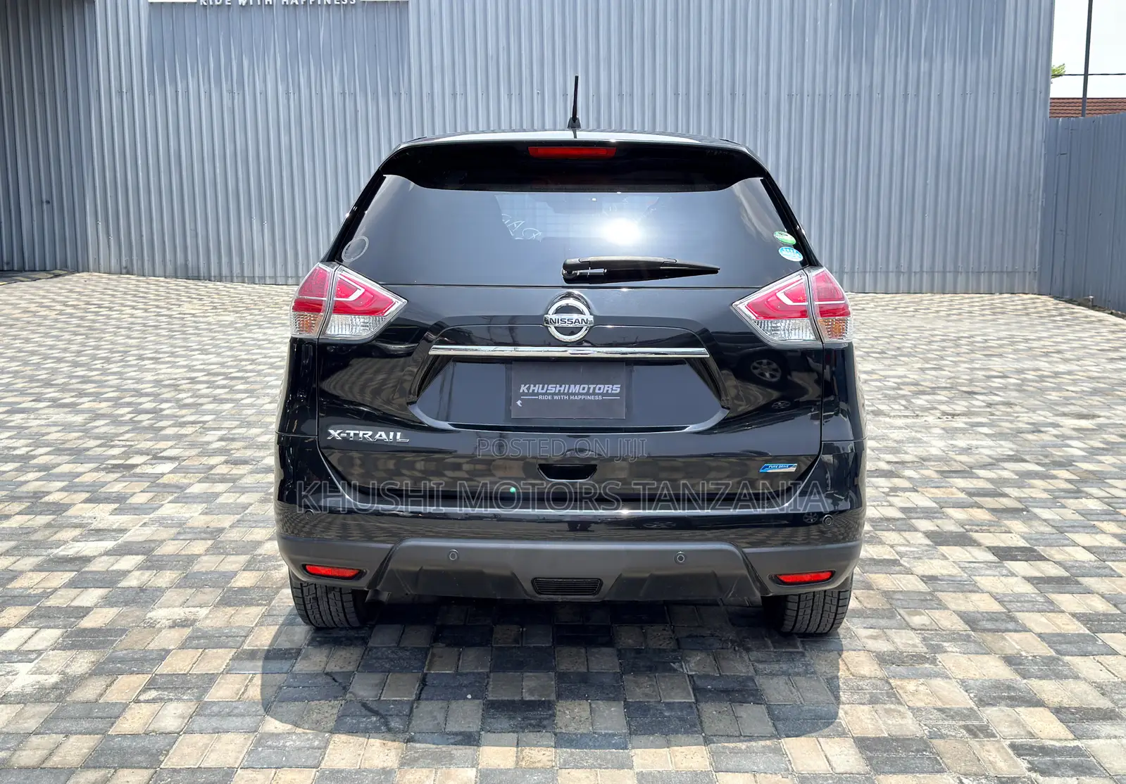 Nissan X-Trail 2.0 Petrol AWD 2014 Black