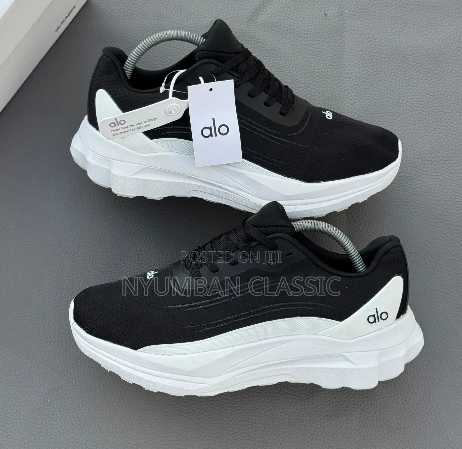 Alo Runner Sneakers Shoes