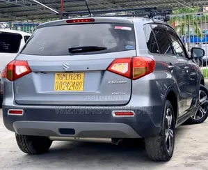 Suzuki Escudo 2016 Gray