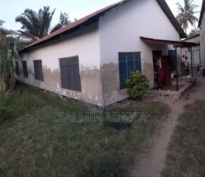 Nyumba Inauzwa