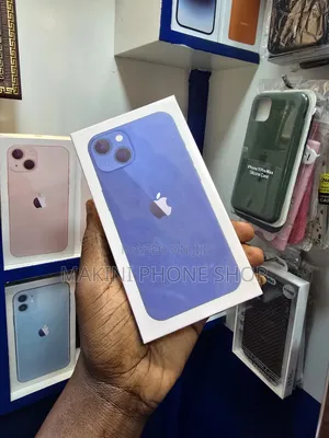 New Apple iPhone 13 128 GB Blue