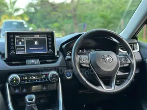 Toyota RAV4 Hybrid 2022 Black