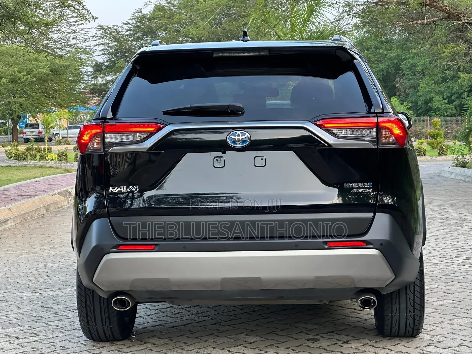 Toyota RAV4 Hybrid 2022 Black