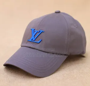Caps Lou's Vuitton