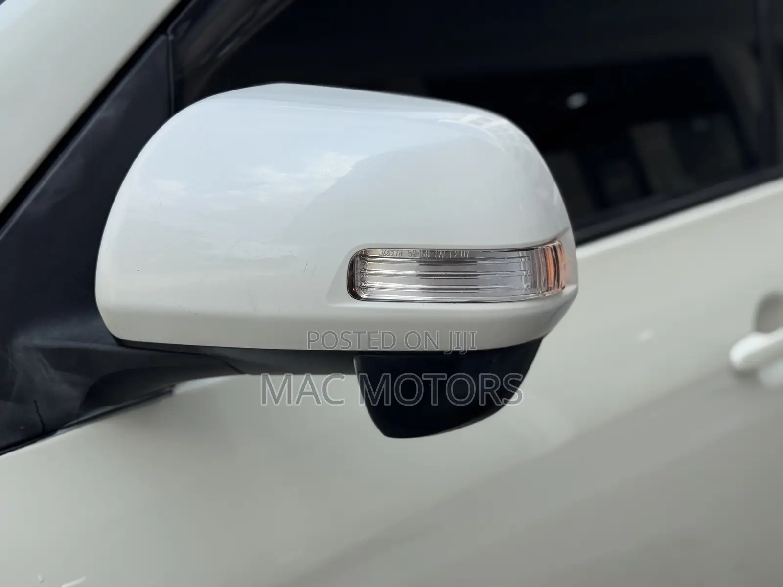 Toyota Vanguard 2009 White
