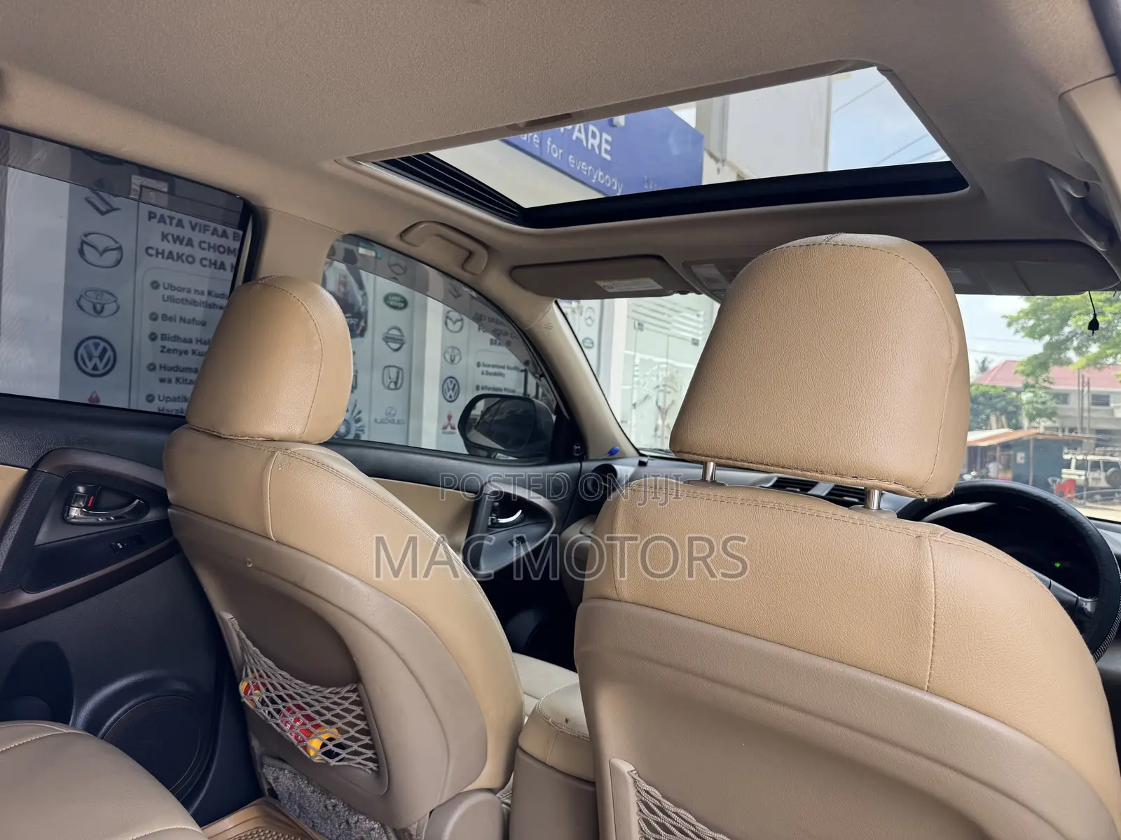 Toyota Vanguard 2009 White