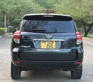 Toyota Vanguard 2012 Gray