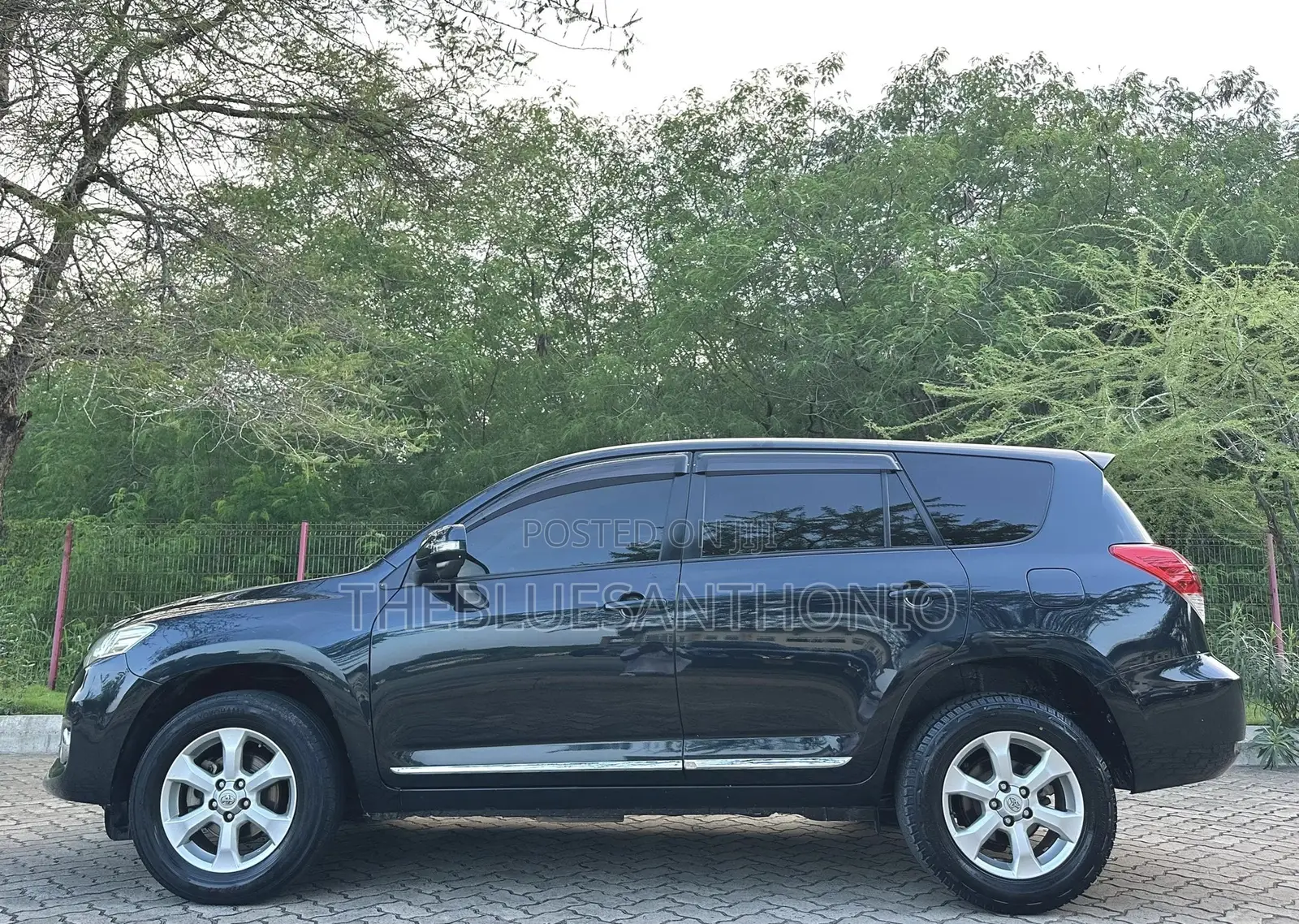 Toyota Vanguard 2012 Gray